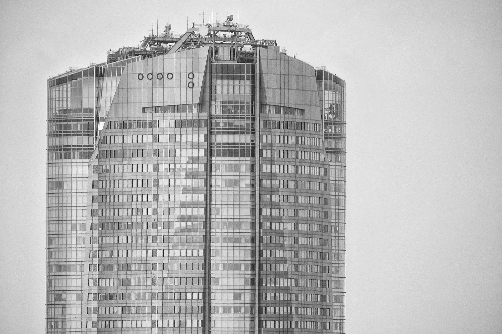 Sony DSC-RX10M3 + 24-600mm F2.4-4.0